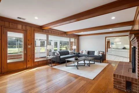 Living - 7550 Cayuga Dr, Cincinnati, OH 45243 photo 6 of 9