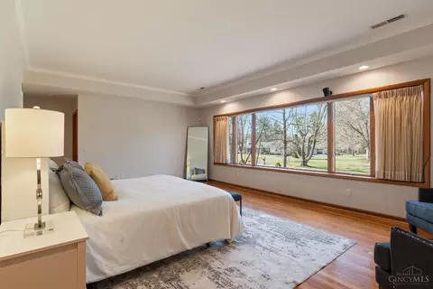 Bedroom - 7550 Cayuga Dr, Cincinnati, OH 45243 photo 6 of 6