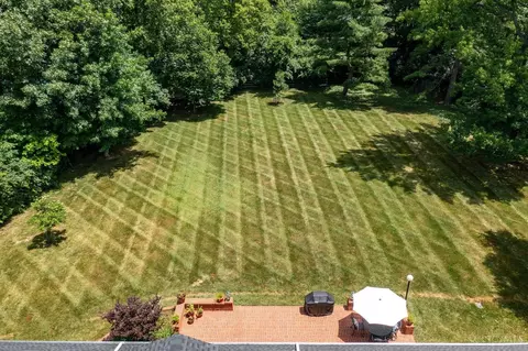 Exterior - 7550 Cayuga Dr, Cincinnati, OH 45243 photo 8 of 13
