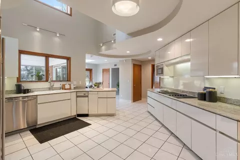 Kitchen - 7550 Cayuga Dr, Cincinnati, OH 45243 photo 4 of 6