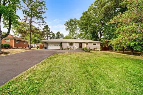 10080 Zig Zag Rd, Montgomery, OH 45242