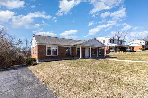 2747 Cyclorama Dr, Cincinnati, OH 45211 photo 3