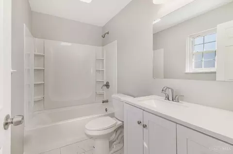 2747 Cyclorama Dr, Cincinnati, OH 45211 photo 20