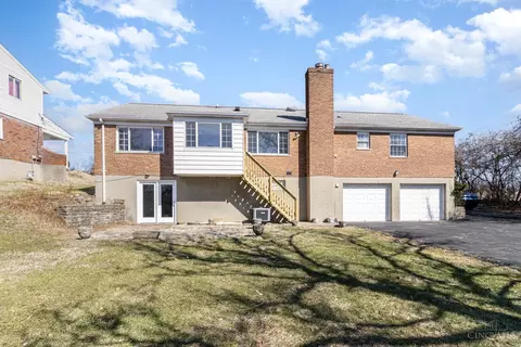 2747 Cyclorama Dr, Cincinnati, OH 45211 photo 5