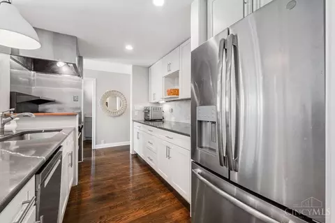 Kitchen - 1255 Ida St, Cincinnati, OH 45202 photo 5 of 7