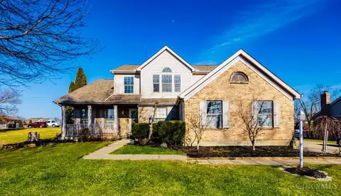 8024 Quail Meadow Ln, West Chester, OH 45069