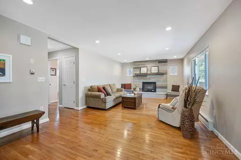 5787 W Fork Rd, Cincinnati, OH 45247 photo 2