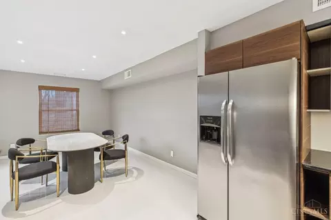 Dining - 505 Arbor Pl, Cincinnati, OH 45255 photo 2 of 3