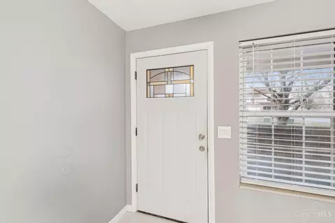 Entry Way - 505 Arbor Pl, Cincinnati, OH 45255 photo 1 of 2