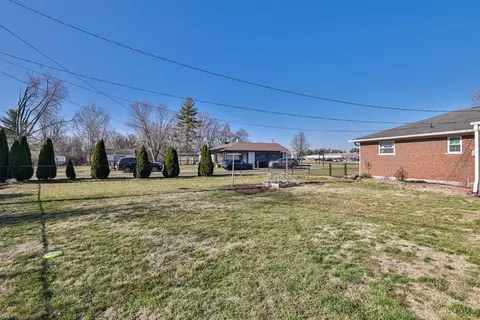 Exterior - 9134 Dry Fork Rd, Harrison, OH 45030 photo 2 of 7