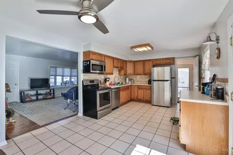 Kitchen - 9134 Dry Fork Rd, Harrison, OH 45030 photo 1 of 3