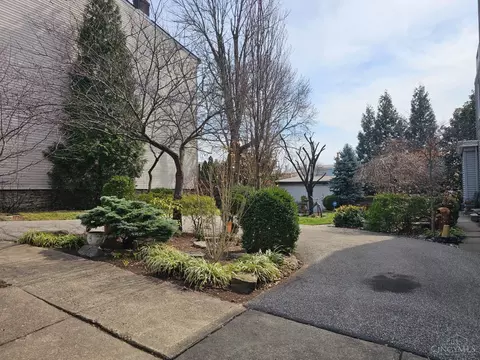 309 Emming St, Cincinnati, OH 45219 photo 8