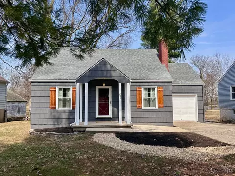324 Glensharon Rd, Springdale, OH 45246