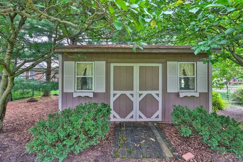 Exterior - 9844 Zig Zag Rd, Montgomery, OH 45242 photo 14 of 21