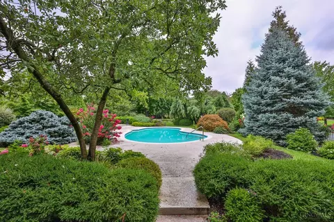 Exterior - 9844 Zig Zag Rd, Montgomery, OH 45242 photo 12 of 21