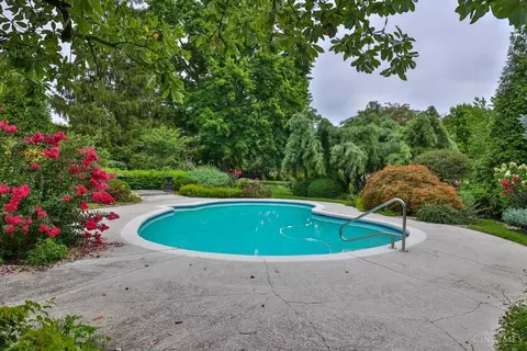 Exterior - 9844 Zig Zag Rd, Montgomery, OH 45242 photo 9 of 21
