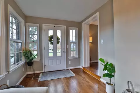 Entry Way - 9844 Zig Zag Rd, Montgomery, OH 45242 photo 1 of 4