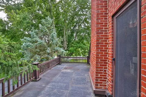 Exterior - 9844 Zig Zag Rd, Montgomery, OH 45242 photo 4 of 21