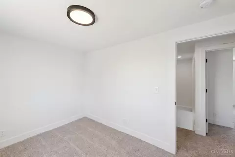 5413 Cherrybend Dr, Cincinnati, OH 45247 photo 19