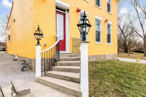 5872 Panama St, Cincinnati, OH 45230