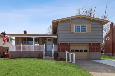 5667 Woodhaven Dr, Cincinnati, OH 45248