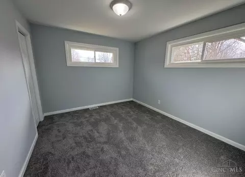 844 Hawthorne Dr, Cincinnati, OH 45245 photo 11