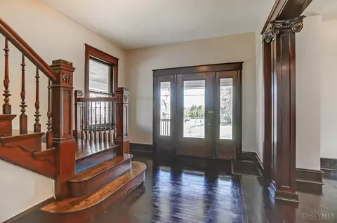 Entry Way - 3467 Hudson Ave, Cincinnati, OH 45207 photo 1 of 7