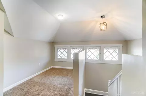 Entry Way - 3467 Hudson Ave, Cincinnati, OH 45207 photo 7 of 7
