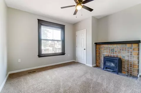 Living - 3467 Hudson Ave, Cincinnati, OH 45207 photo 9 of 10