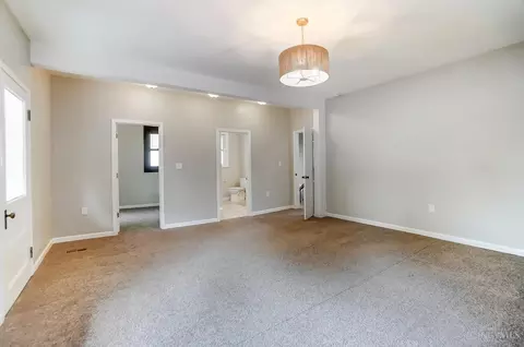 Bedroom - 3467 Hudson Ave, Cincinnati, OH 45207 photo 1 of 7