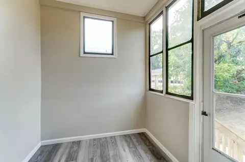 Exterior - 3467 Hudson Ave, Cincinnati, OH 45207 photo 6 of 11