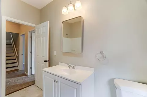 Bath - 3467 Hudson Ave, Cincinnati, OH 45207 photo 6 of 7