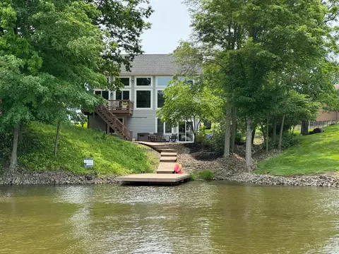 1110 Waynoka Dr, Jackson Twp, OH 45171