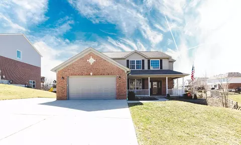 10707 Carolina Pines Dr, Harrison, OH 45030