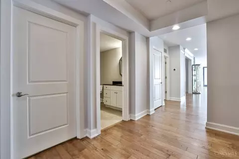 3944 Miami Rd, Mariemont, OH 45227 photo 5