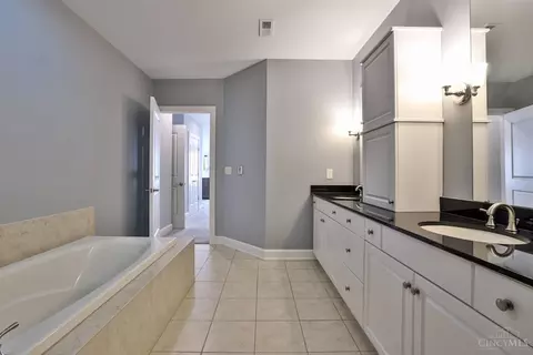 3944 Miami Rd, Mariemont, OH 45227 photo 27