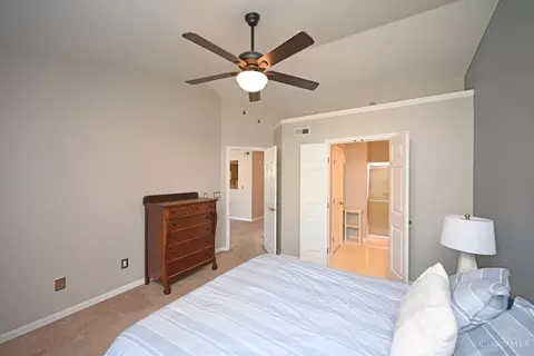 Bedroom - 3989 Maplecove Ln, Cincinnati, OH 45255 photo 3 of 8