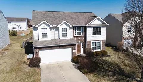 912 Regency Ct, Trenton, OH 45067