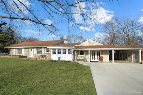 550 Observatory Dr, Springdale, OH 45246