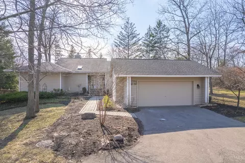 615 Bunker Ln, Mason, OH 45040