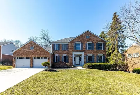 5805 Squire Hill Ct, Sharonville, OH 45241