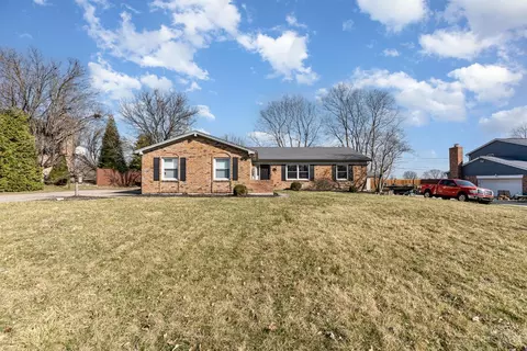 2474 Owlcrest Dr, Cincinnati, OH 45231
