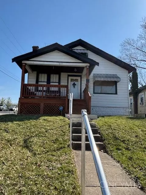 4728 Armada Pl, Cincinnati, OH 45227