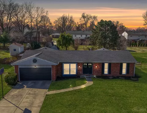 225 Woodyard Dr, Monroe, OH 45050