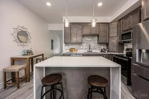 Kitchen - 4044 Eastern Ave, Cincinnati, OH 45226 photo 1 of 6