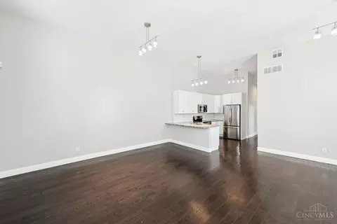 Living - 2600 Hackberry St, Cincinnati, OH 45206 photo 6 of 9