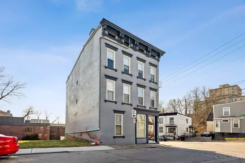 Exterior - 2600 Hackberry St, Cincinnati, OH 45206 photo 4 of 5
