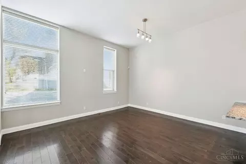 Living - 2600 Hackberry St, Cincinnati, OH 45206 photo 7 of 9