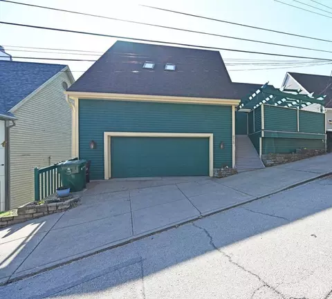 975 Hill St, Cincinnati, OH 45202