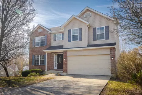 121 Azure View Ct, Hamilton Township, OH 45039